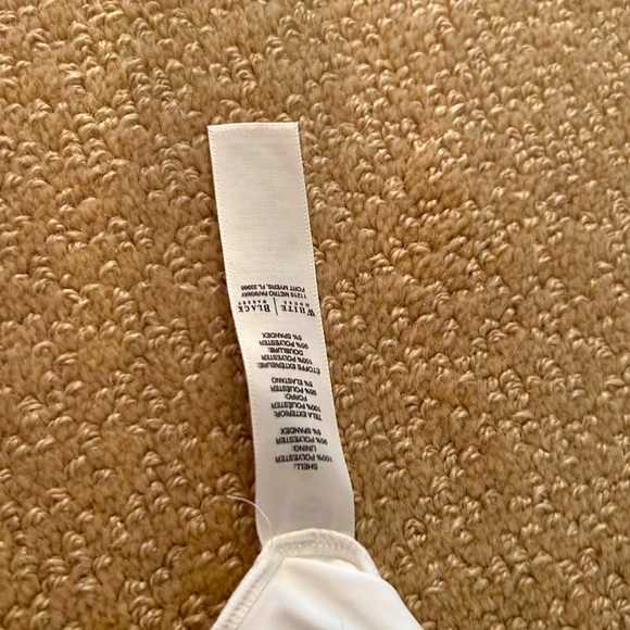 White House Black Market XS sleeveless blouse - Picture 3 of 4